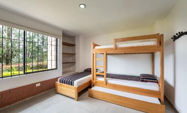 Hermosa casa finca de un solo nivel