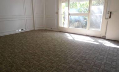 ALQUILER: U$8.500 paquete, sin muebles - Importante PISO estilo racionalista en la mejor zona de embajadas de Barrancas CON JARDÍN PROPIO!! -