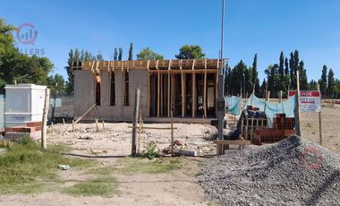 Venta - Casa 3 dorm - Los cardenales - Neuquén