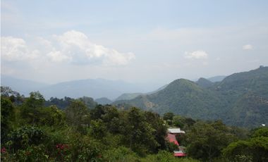 VENDO CASA CAMPESTRE - SASAIMA - URGEME MOTIVO VIAJE