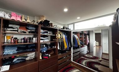 SE VENDE CASA EN YERBABUENA