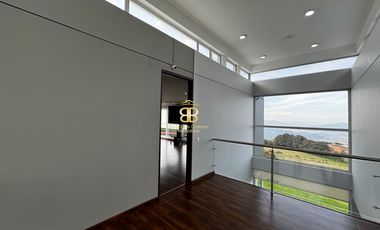 SE VENDE CASA EN YERBABUENA