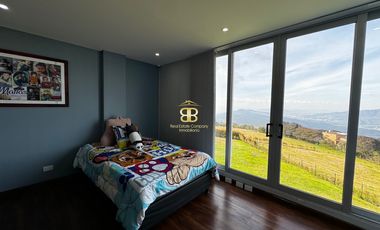 SE VENDE CASA EN YERBABUENA