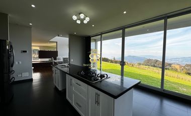 SE VENDE CASA EN YERBABUENA