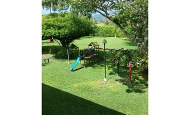 Se Vende Finca Cerca a Cartago
