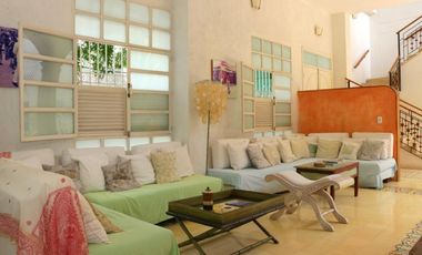 Se vende casa Dominicana en el Centro Histórico, Santa Marta