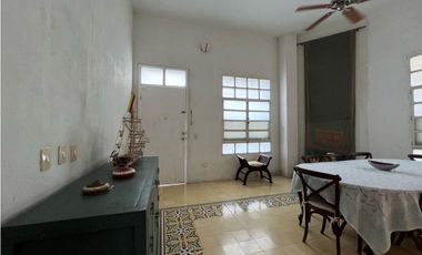 Se vende casa Dominicana en el Centro Histórico, Santa Marta
