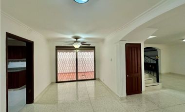 CASA CONJUNTO DE 2 PISOS EN VENTA