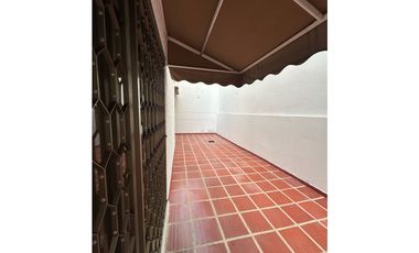 CASA CONJUNTO DE 2 PISOS EN VENTA