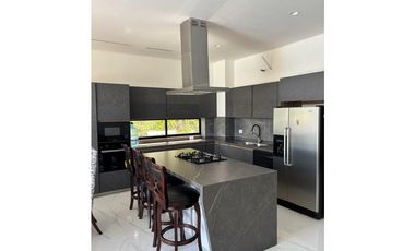 VENDO CASA PARA ESTRENAR EN LAGOS DEL PEÑON GIARADOT CUND.