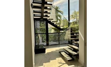 VENDO CASA PARA ESTRENAR EN LAGOS DEL PEÑON GIARADOT CUND.