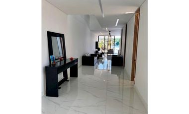 VENDO CASA PARA ESTRENAR EN LAGOS DEL PEÑON GIARADOT CUND.
