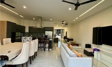 VENDO CASA PARA ESTRENAR EN LAGOS DEL PEÑON GIARADOT CUND.