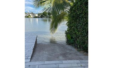 VENDO CASA PARA ESTRENAR EN LAGOS DEL PEÑON GIARADOT CUND.