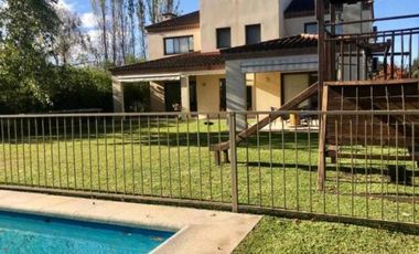 VENTA CASA EN LA ALAMEDA NORDELTA CON EXCELENTES VISTAS A LA LAGUNA