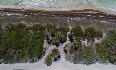 HERMOSO TERRENO FRENTE AL MAR EN VENTA