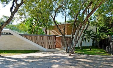 CASA LAGO