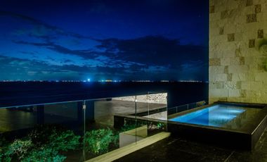 PENTHOUSE DE ULTRA LUJO FRENTE AL MAR