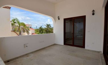 VILLA CANTERA FRENTE AL MAR EN PLAYA PARAISO