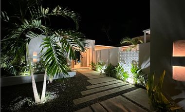 CASA EN VENTA EN LAGOS DEL PEÑON, GIRARDOT