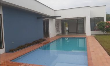 VENDEMOS  CASA CAMPESTRE UN PISO COND.BARU- VILLAVICENCIO