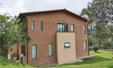 casa en venta en la calera