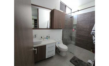 VENTA HERMOSA CASA CAMPESTRE CON PISCINA CERRITOS PEREIRA