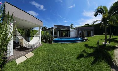 VENTA HERMOSA CASA CAMPESTRE CON PISCINA CERRITOS PEREIRA