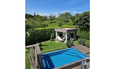 VENTA HERMOSA CASA CAMPESTRE CON PISCINA CERRITOS PEREIRA