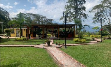 CASA CAMPESTRE EN LA GRAN VIA CUNDINAMARCA