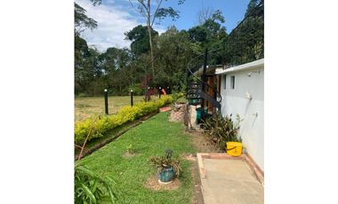 CASA CAMPESTRE EN LA GRAN VIA CUNDINAMARCA