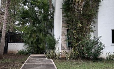Casa en Renta en Mérida, Privada Las Palmas, Montes de Amé
