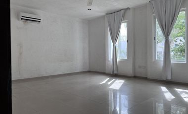 Casa en Renta en Mérida, Privada Las Palmas, Montes de Amé