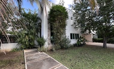 Casa en Renta en Mérida, Privada Las Palmas, Montes de Amé