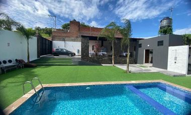 Terraza de eventos con alberca
