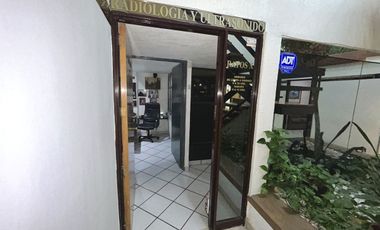 Consultorio en Centro Médico del Valle