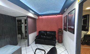 Consultorio en Centro Médico del Valle