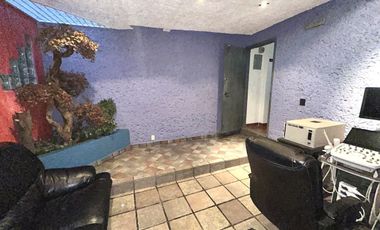 Consultorio en Centro Médico del Valle