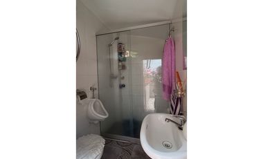 VENDO CASA 176 M2 CALCA CUSCO PERU