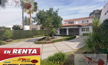 HERMOSA CASA EN RENTA