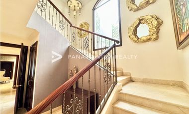 BALMORAL MANSION CON PISCINA / COSTA DEL ESTE / VENTA
