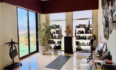 Venta - Penthouse en Santa Maria Court