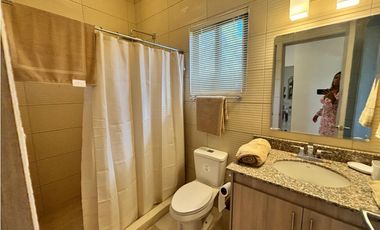 BOQUETE COUNTRY CLUB / 1704M2 / 2 HABITAC /  2 BAÑ / AMPLIO JARDIN