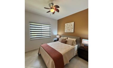 BOQUETE COUNTRY CLUB / 1704M2 / 2 HABITAC /  2 BAÑ / AMPLIO JARDIN