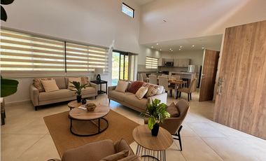 BOQUETE COUNTRY CLUB / 1704M2 / 2 HABITAC /  2 BAÑ / AMPLIO JARDIN