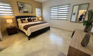 BOQUETE COUNTRY CLUB / 1704M2 / 2 HABITAC /  2 BAÑ / AMPLIO JARDIN