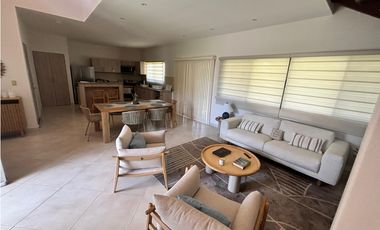 BOQUETE COUNTRY CLUB / 1500M2 / 3 HABITACIONES / TERRAZA / JARDN