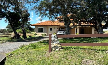 BOQUETE COUNTRY CLUB / 1500M2 / 3 HABITACIONES / TERRAZA / JARDN