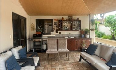 SE VENDE CASA EN COSTA VERDE