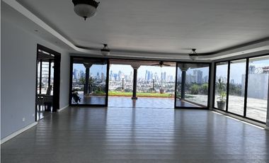 Se VENDE Casa Dúplex en Altos de Betania